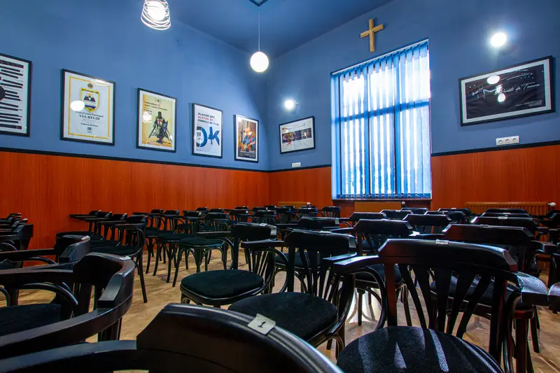 Sala de concert și pianul Kawai, fotografia 6